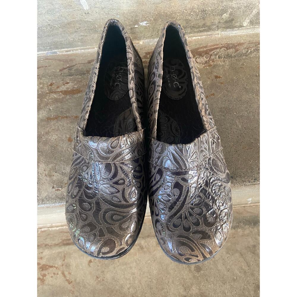 b.o.c. Peggy brown tooled leather slip on loafer - Picture 5 of 8